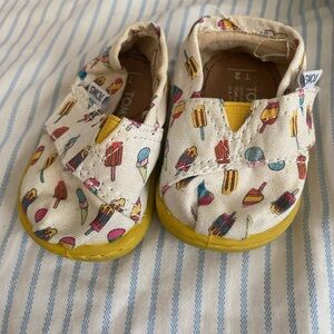 TOMS Baby Shoes with Popsicle Print - Cream and Yellow